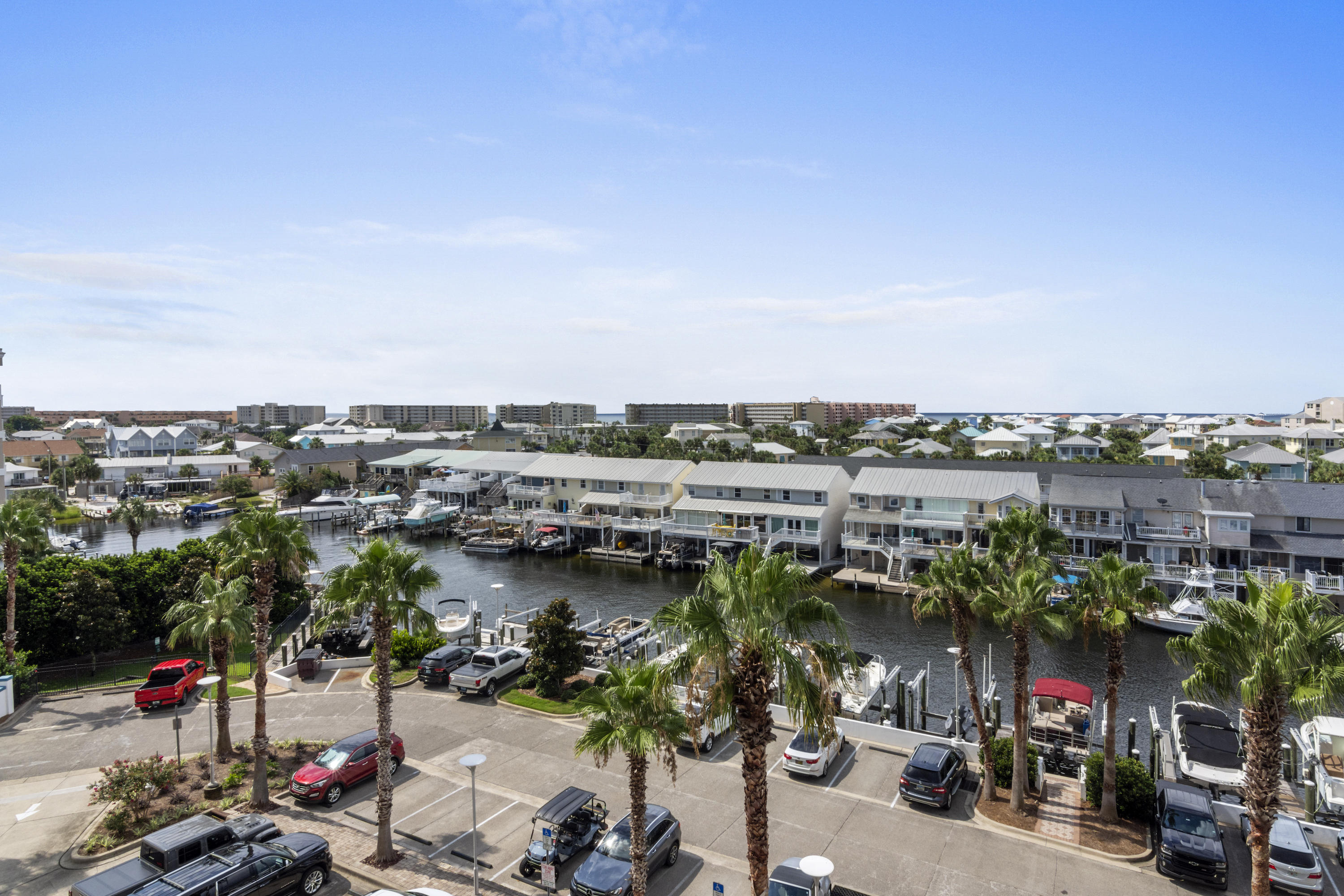 HARBOR LIGHTS - Residential