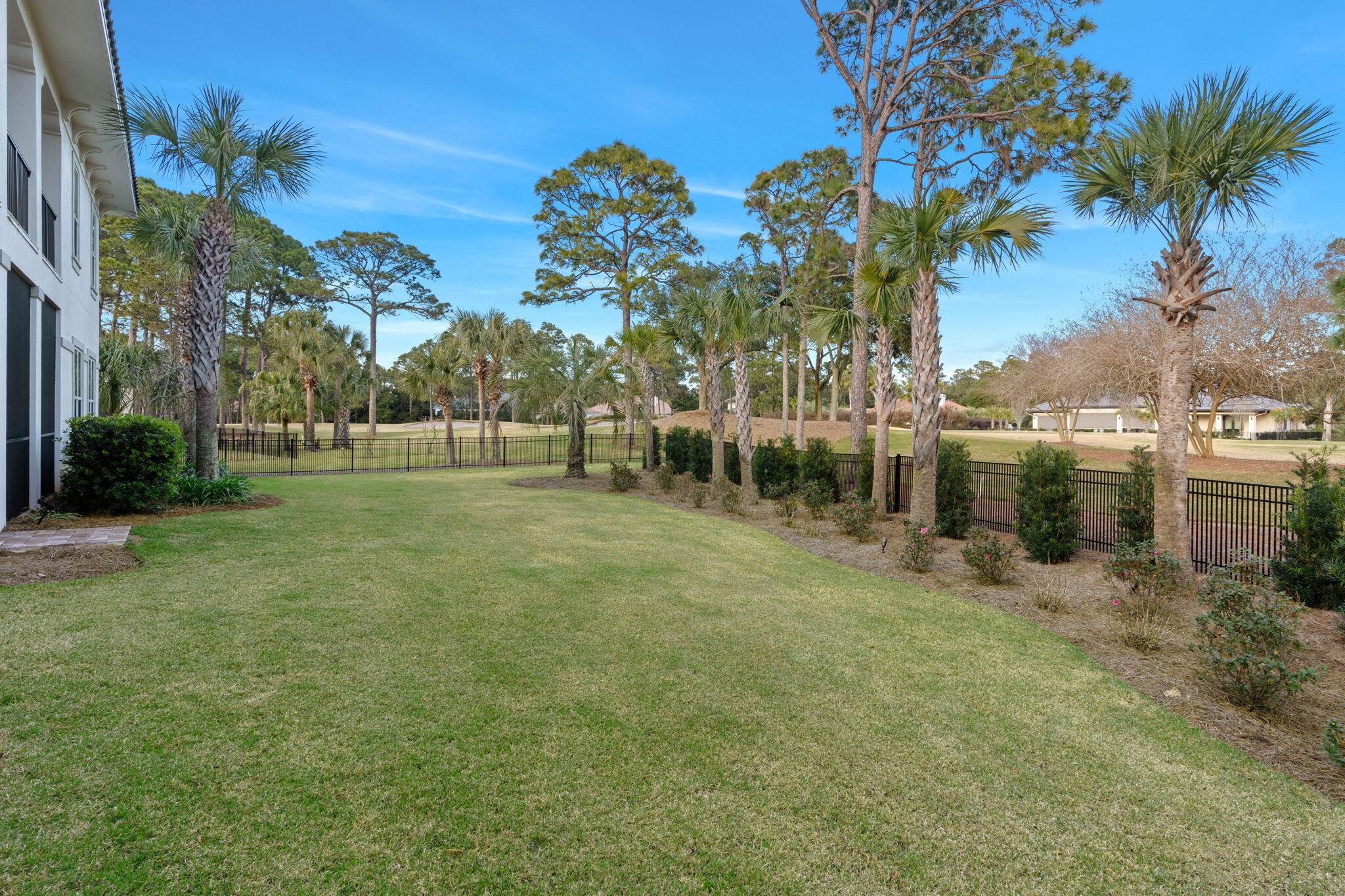 ISLAND GREEN - Residential