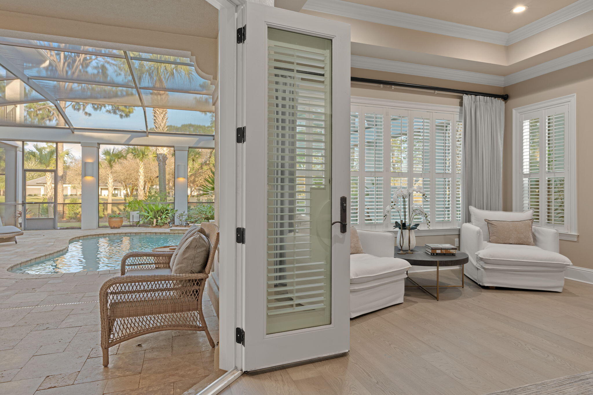 ISLAND GREEN - Residential