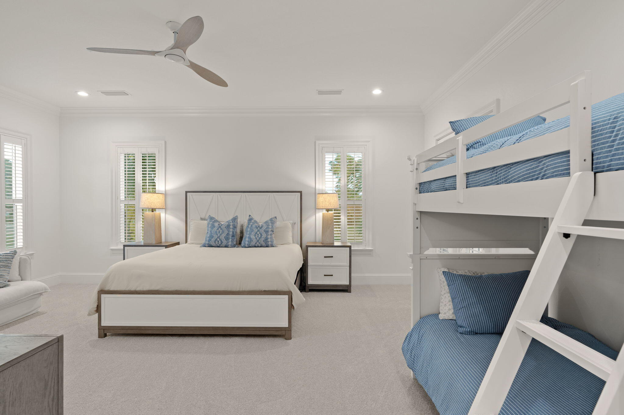 ISLAND GREEN - Residential