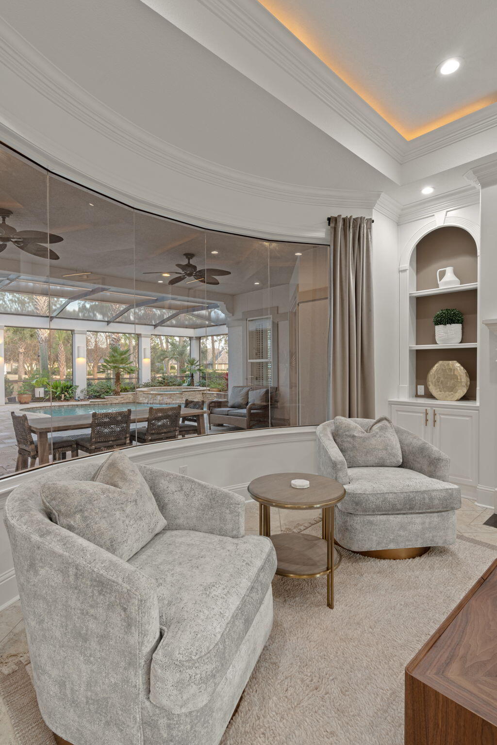 ISLAND GREEN - Residential