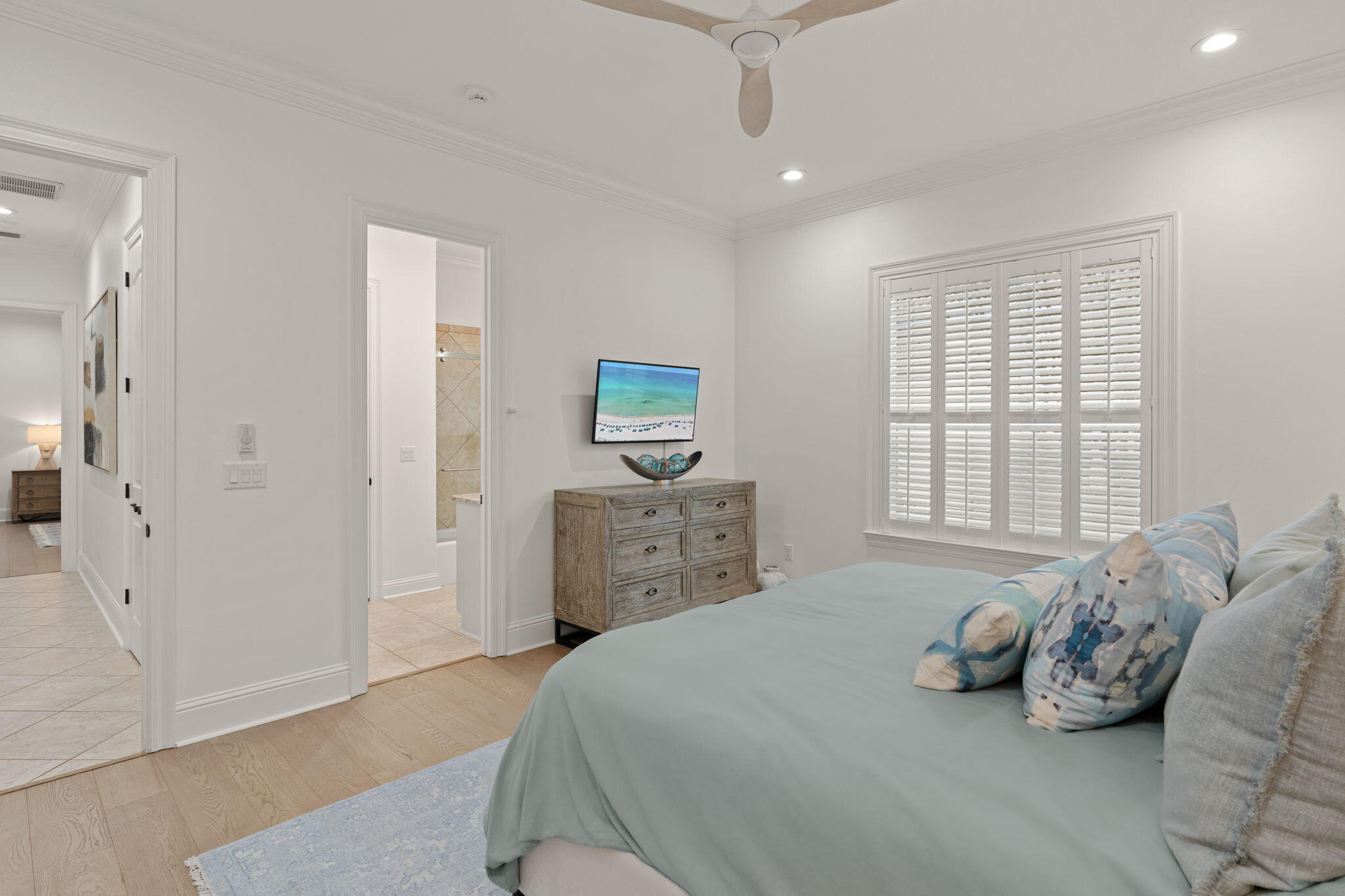 ISLAND GREEN - Residential