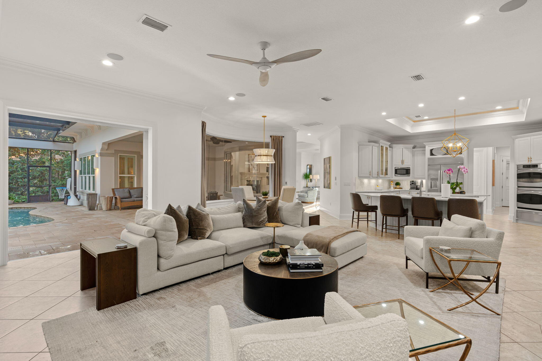 ISLAND GREEN - Residential