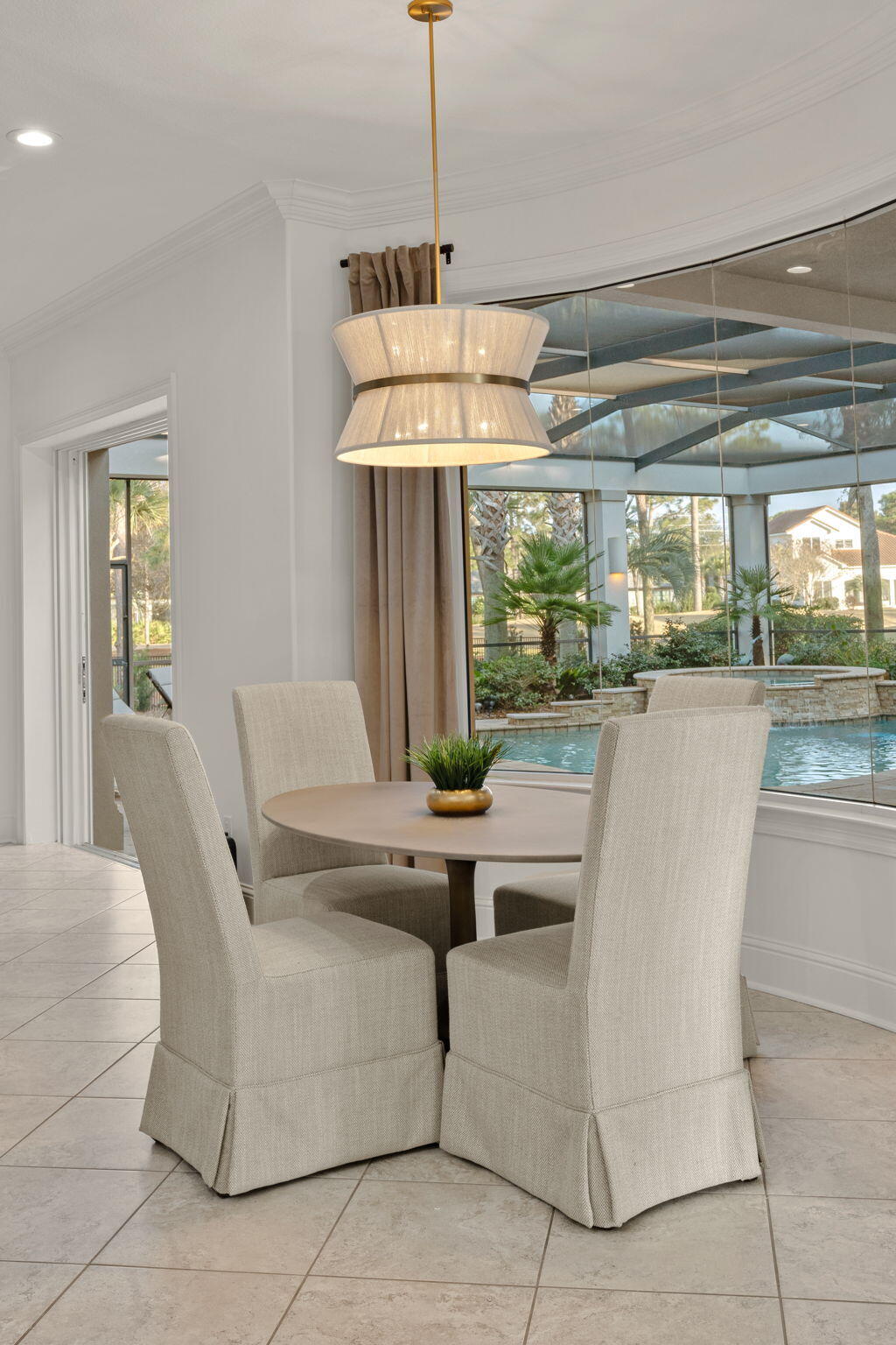 ISLAND GREEN - Residential