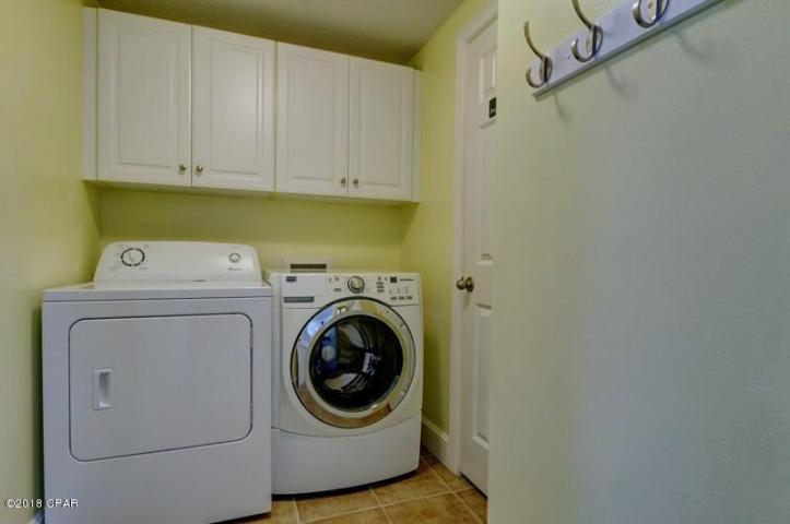 MAJESTIC BEACH TOWERS II - Residential