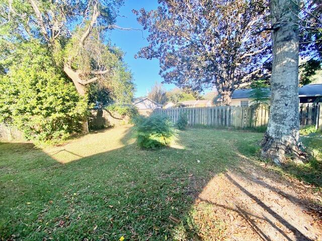 PORT DIXIE - Residential Lease