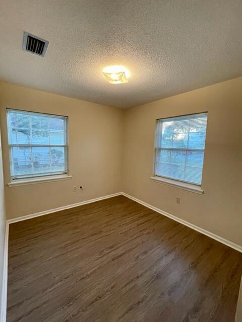 PORT DIXIE - Residential Lease
