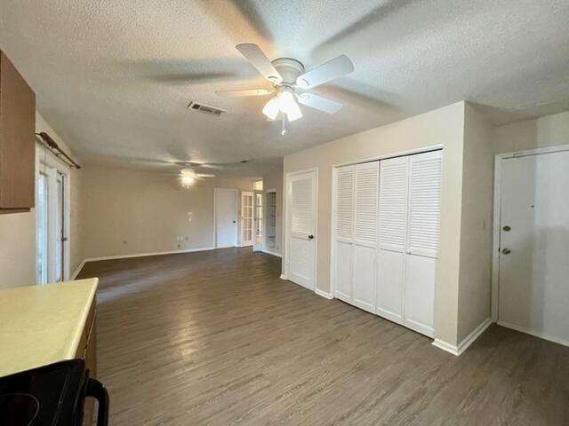 PORT DIXIE - Residential Lease