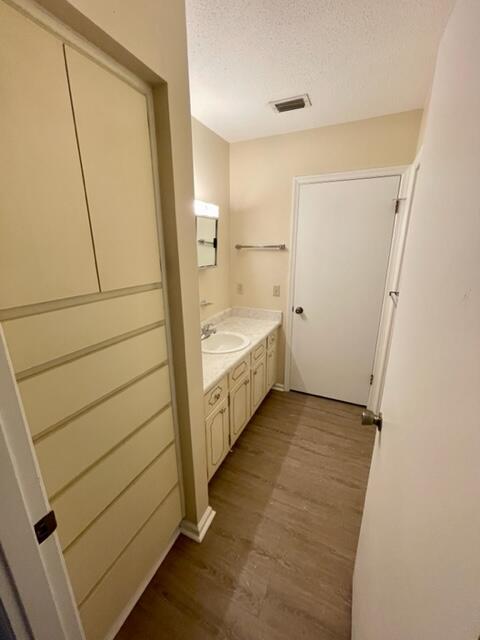 PORT DIXIE - Residential Lease