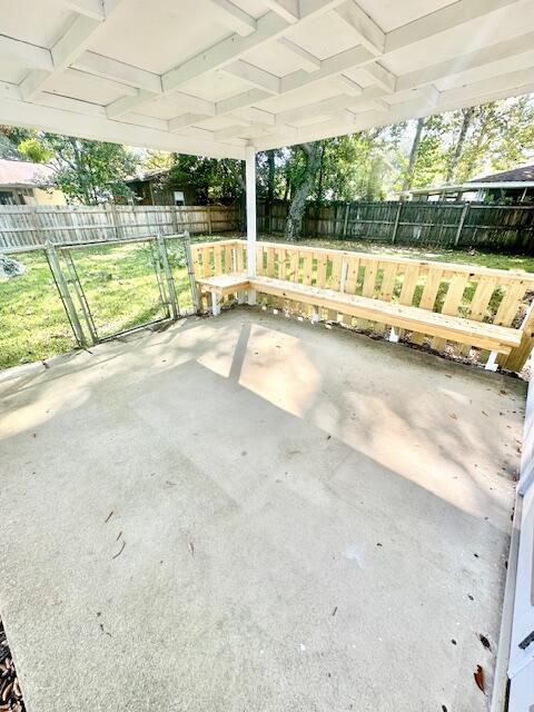 PORT DIXIE - Residential Lease