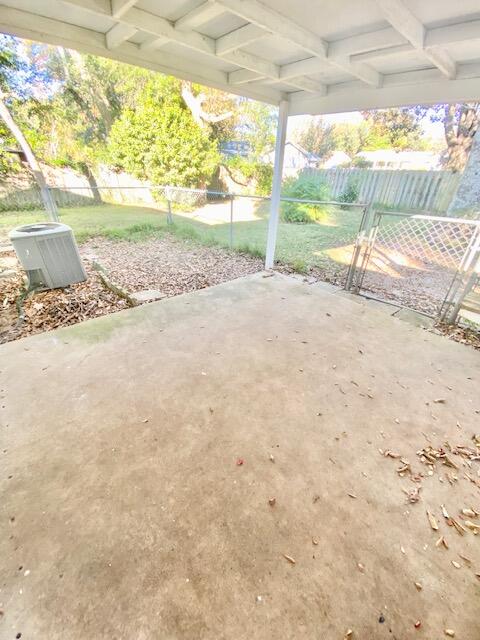 PORT DIXIE - Residential Lease
