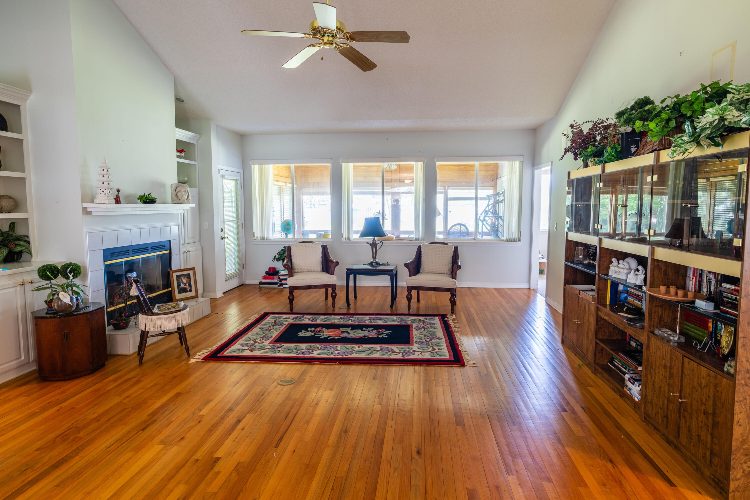 BAY GROVE - Residential