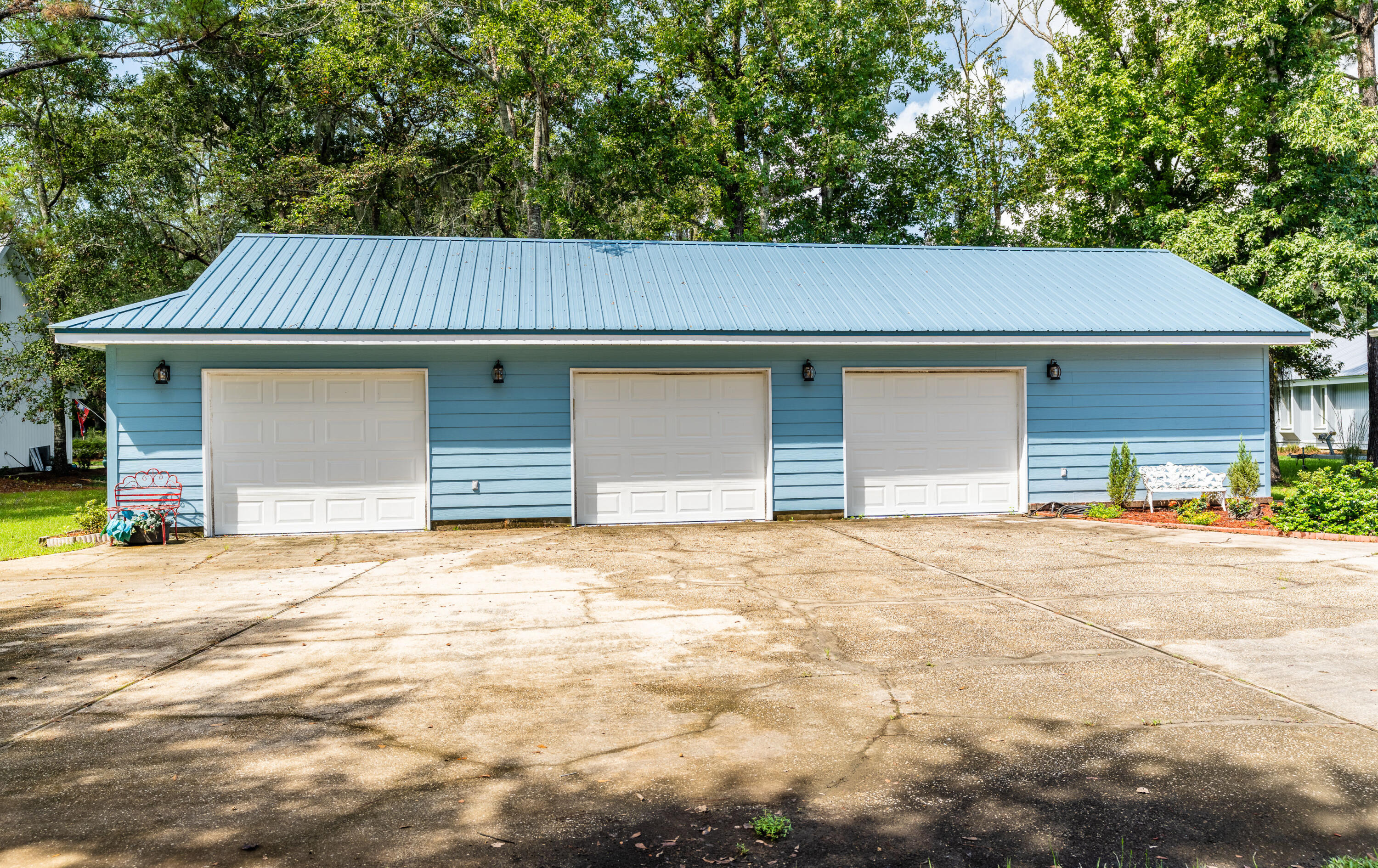 BAY GROVE - Residential
