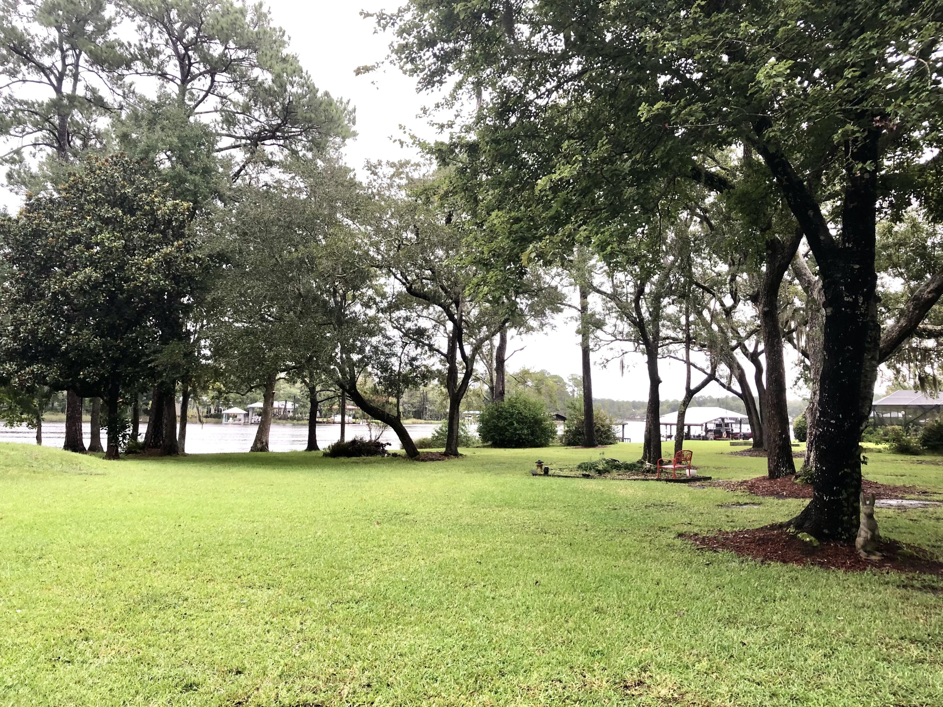 BAY GROVE - Residential