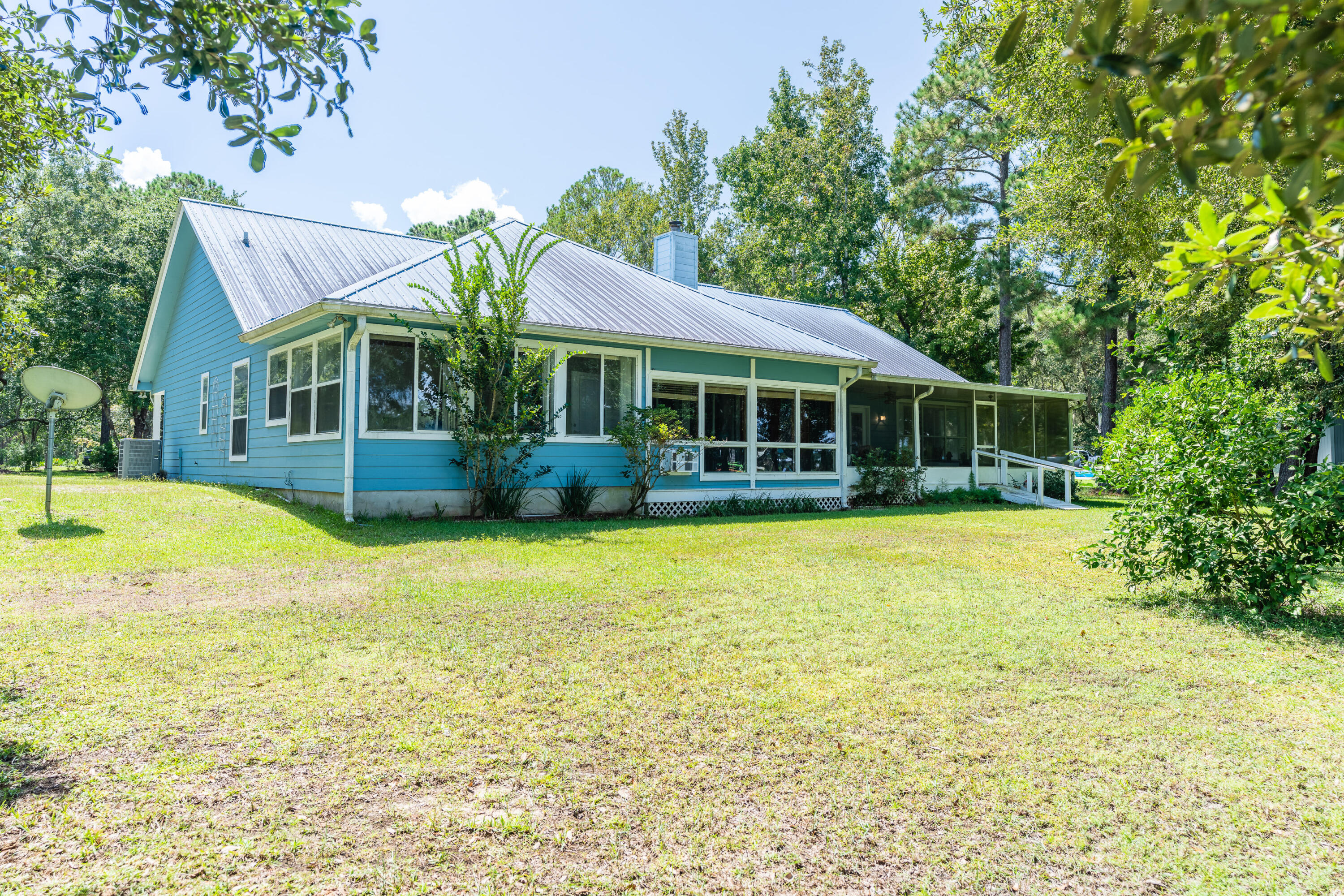 BAY GROVE - Residential