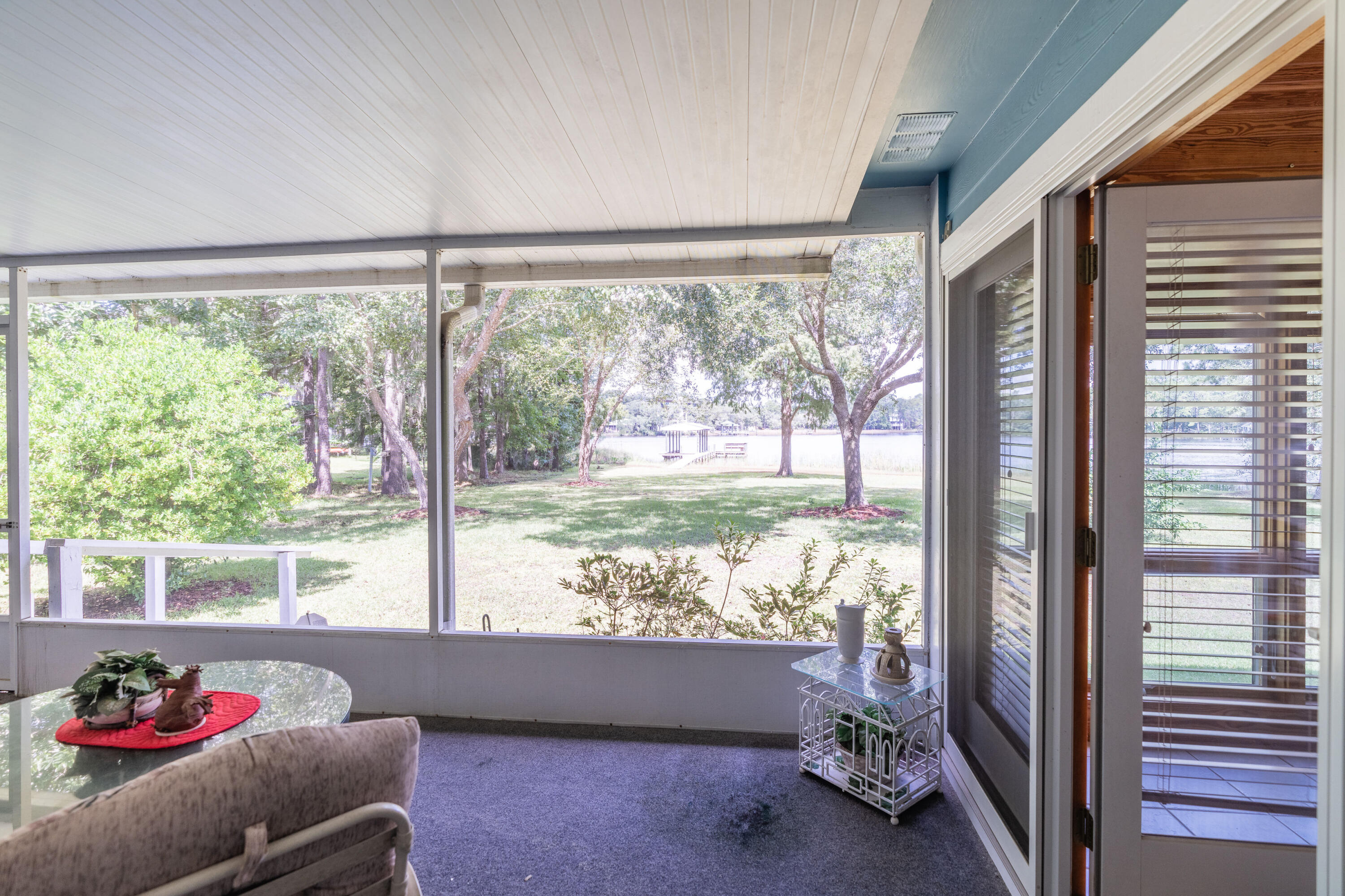 BAY GROVE - Residential