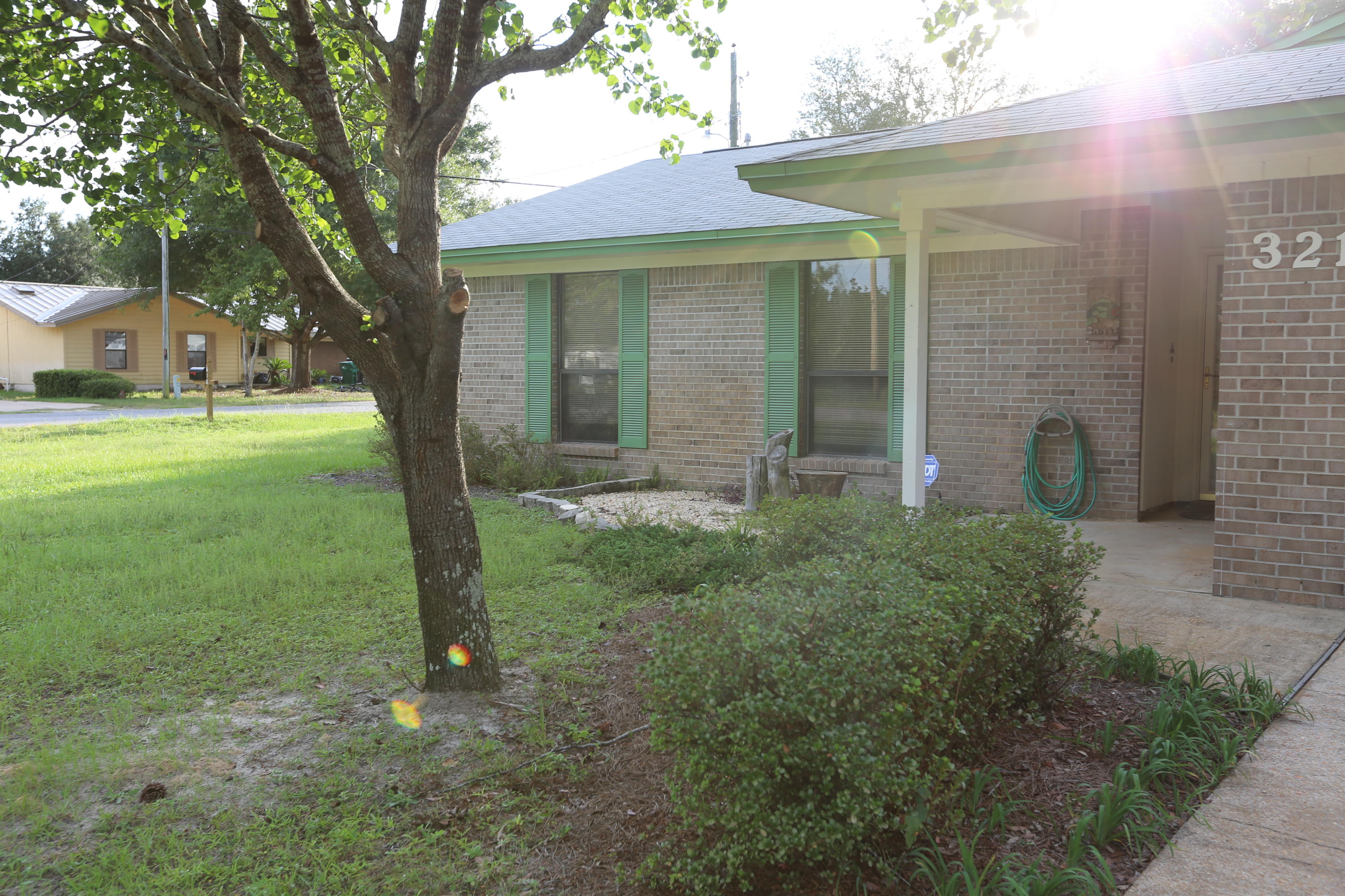 WYNNEHAVEN BEACH ESTATES - Residential