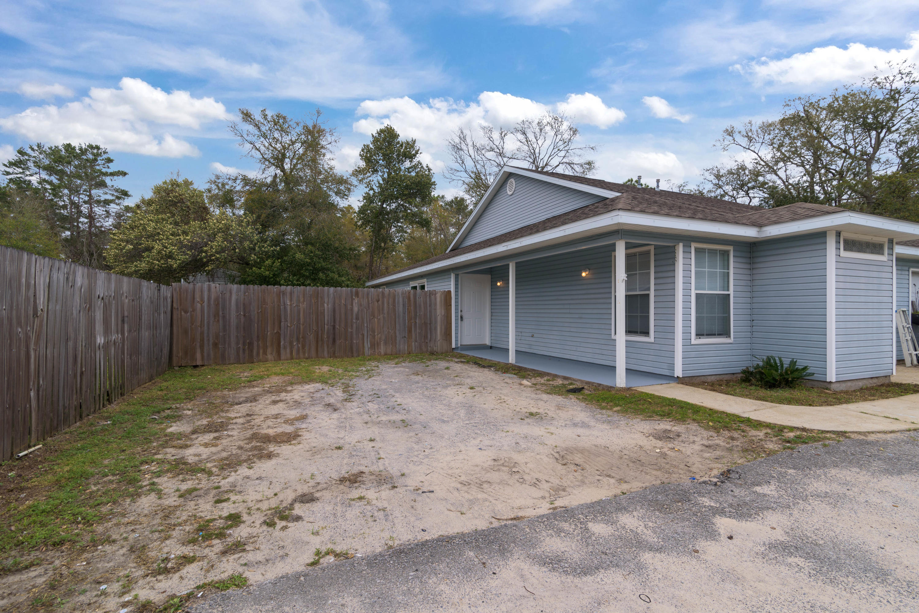 MICHAEL GLENN ESTATES - Residential