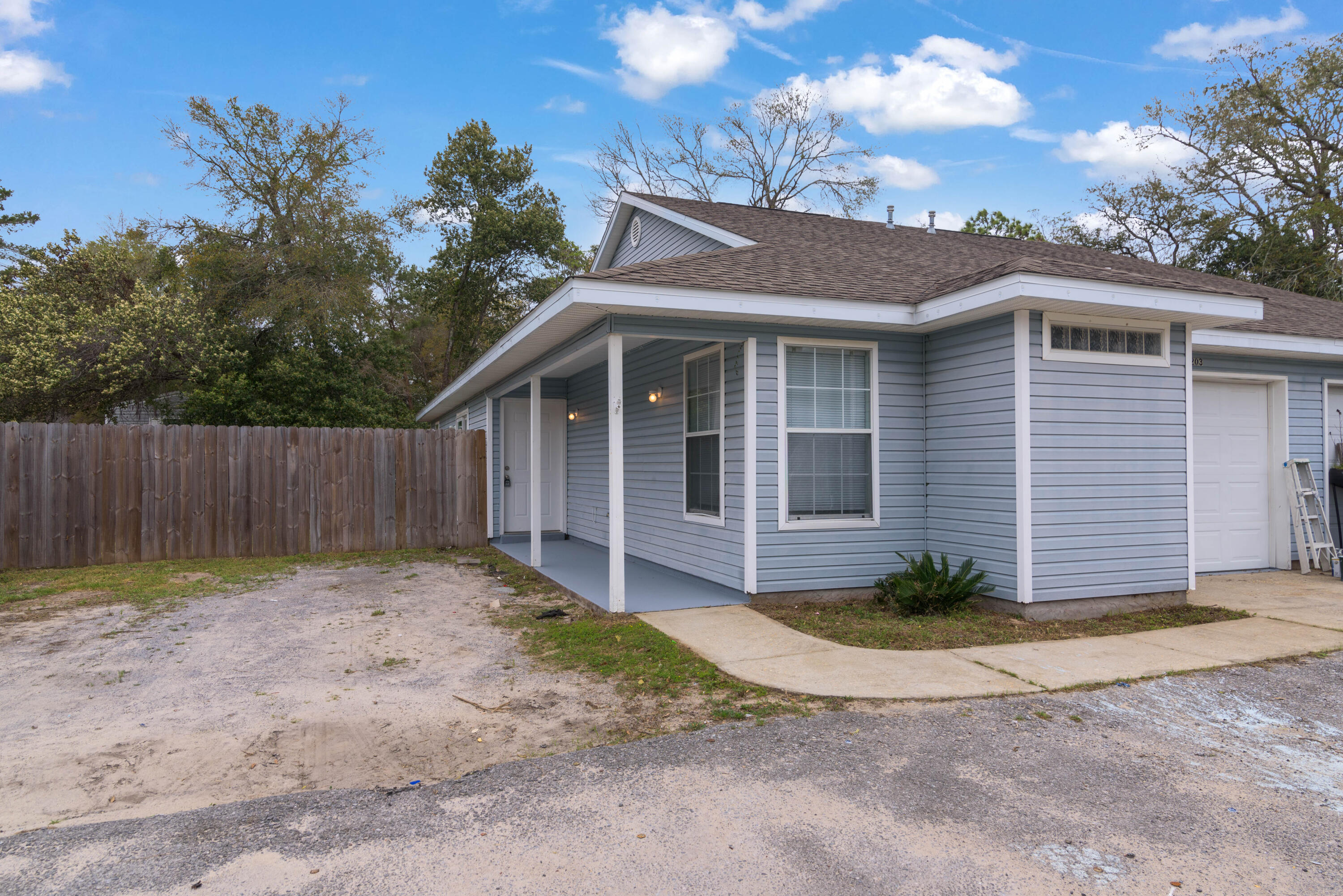 MICHAEL GLENN ESTATES - Residential