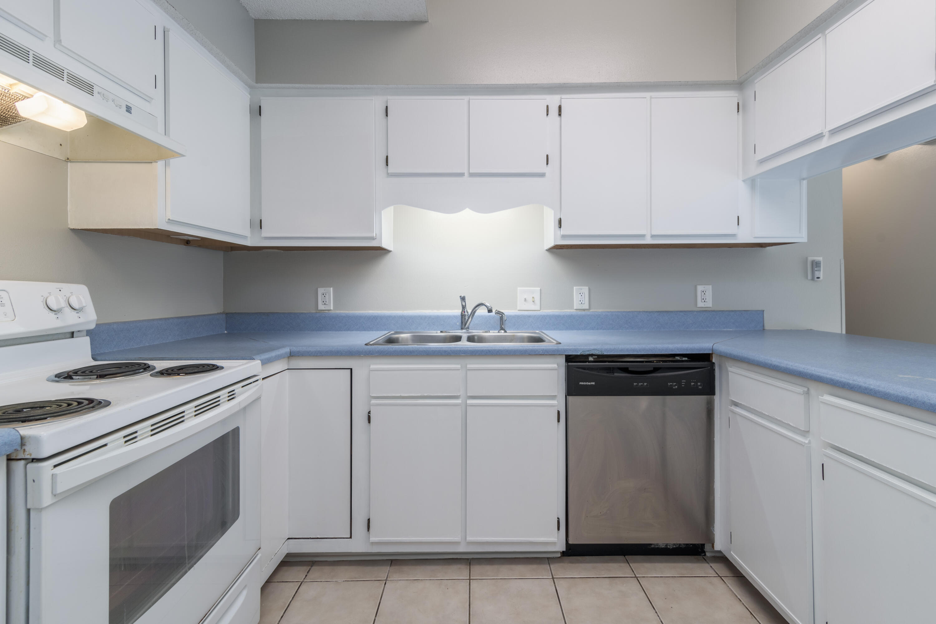 MICHAEL GLENN ESTATES - Residential