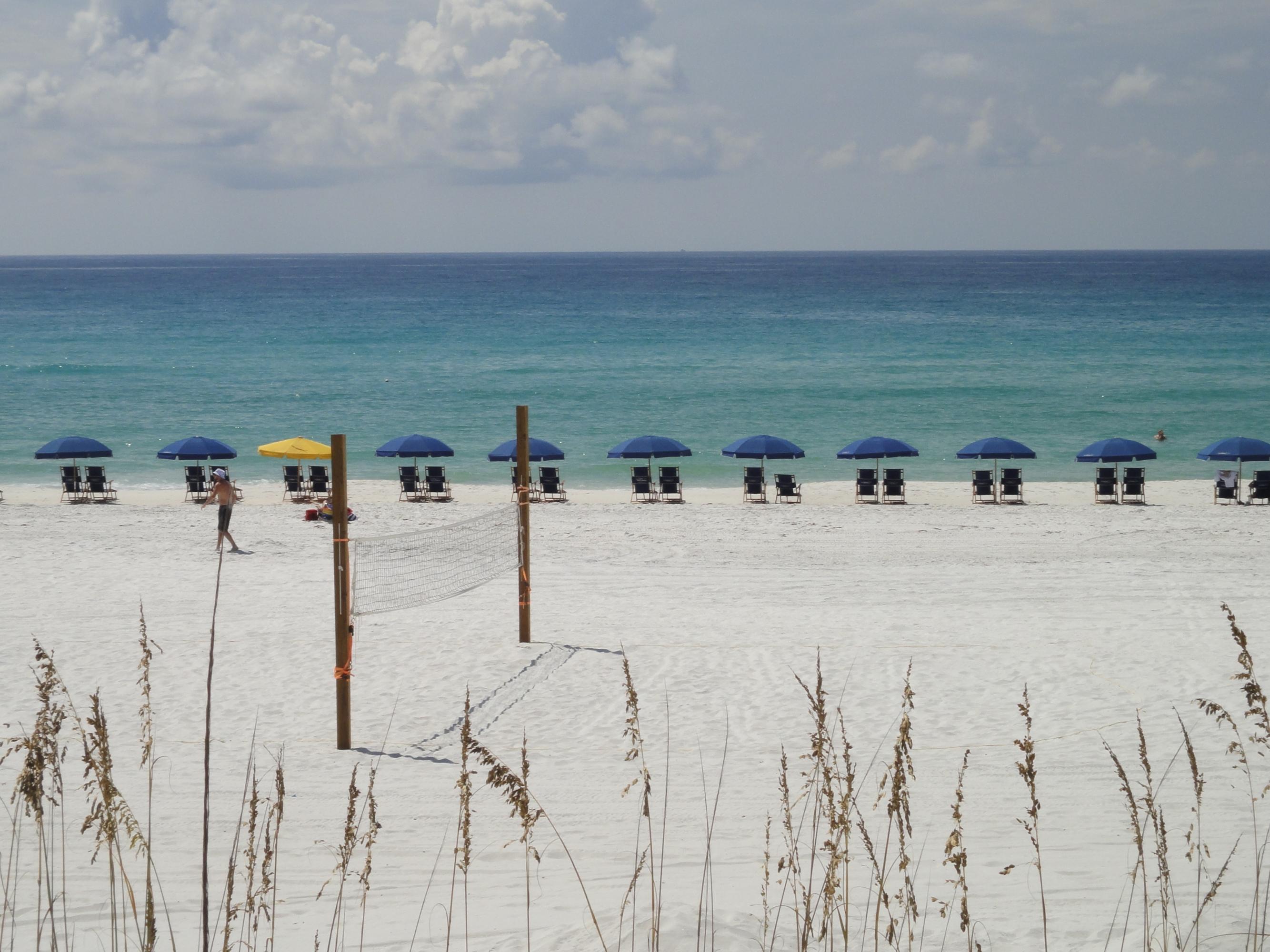 VILLAGES OF CRYSTAL BEACH - Residential