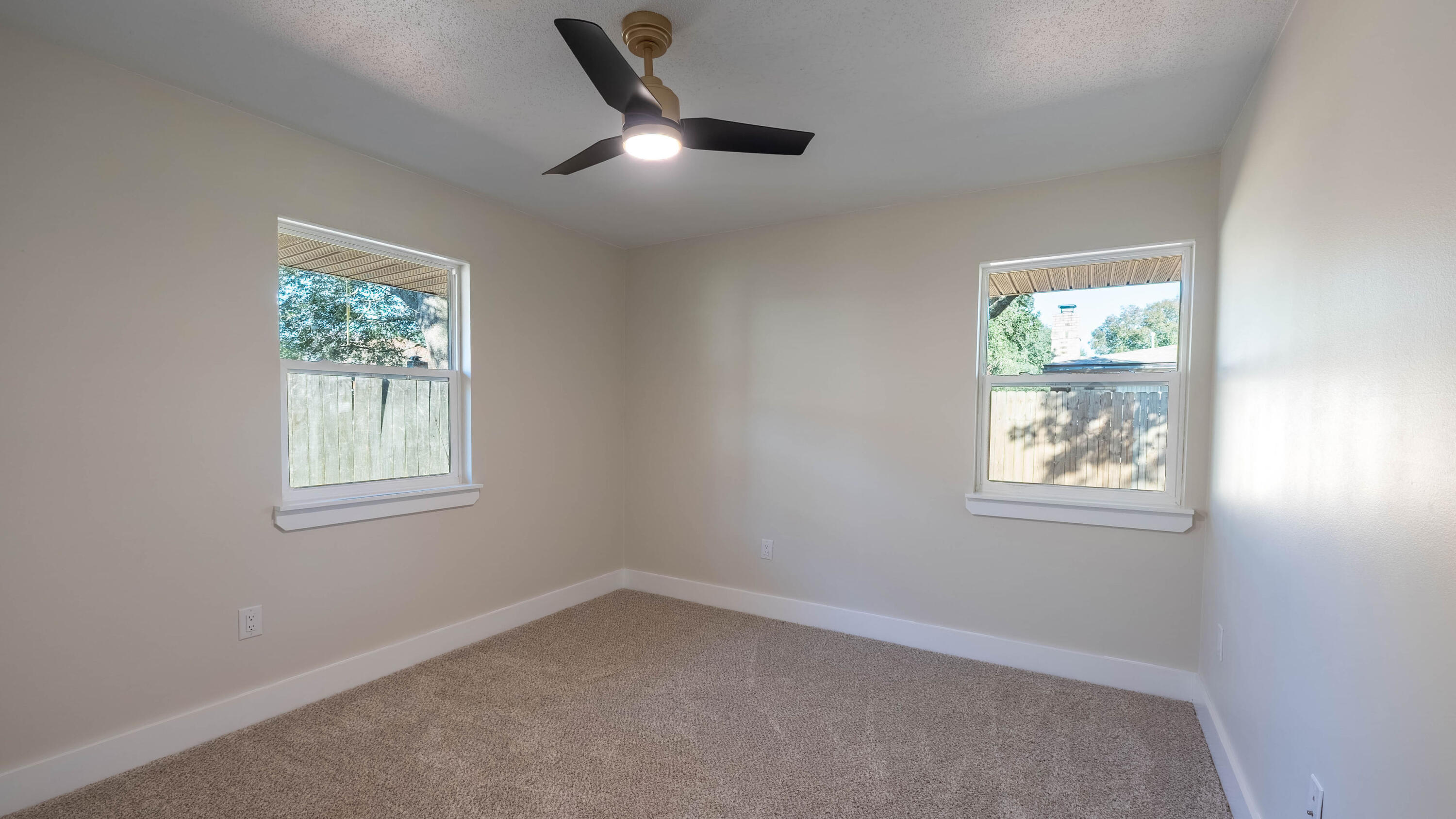 KENWOOD S/D 3RD ADDN - Residential