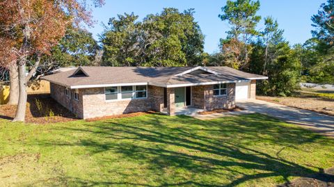 Photo of 1 NE Stafford Circle, Fort Walton Beach, FL 32547 (MLS # 991268)
