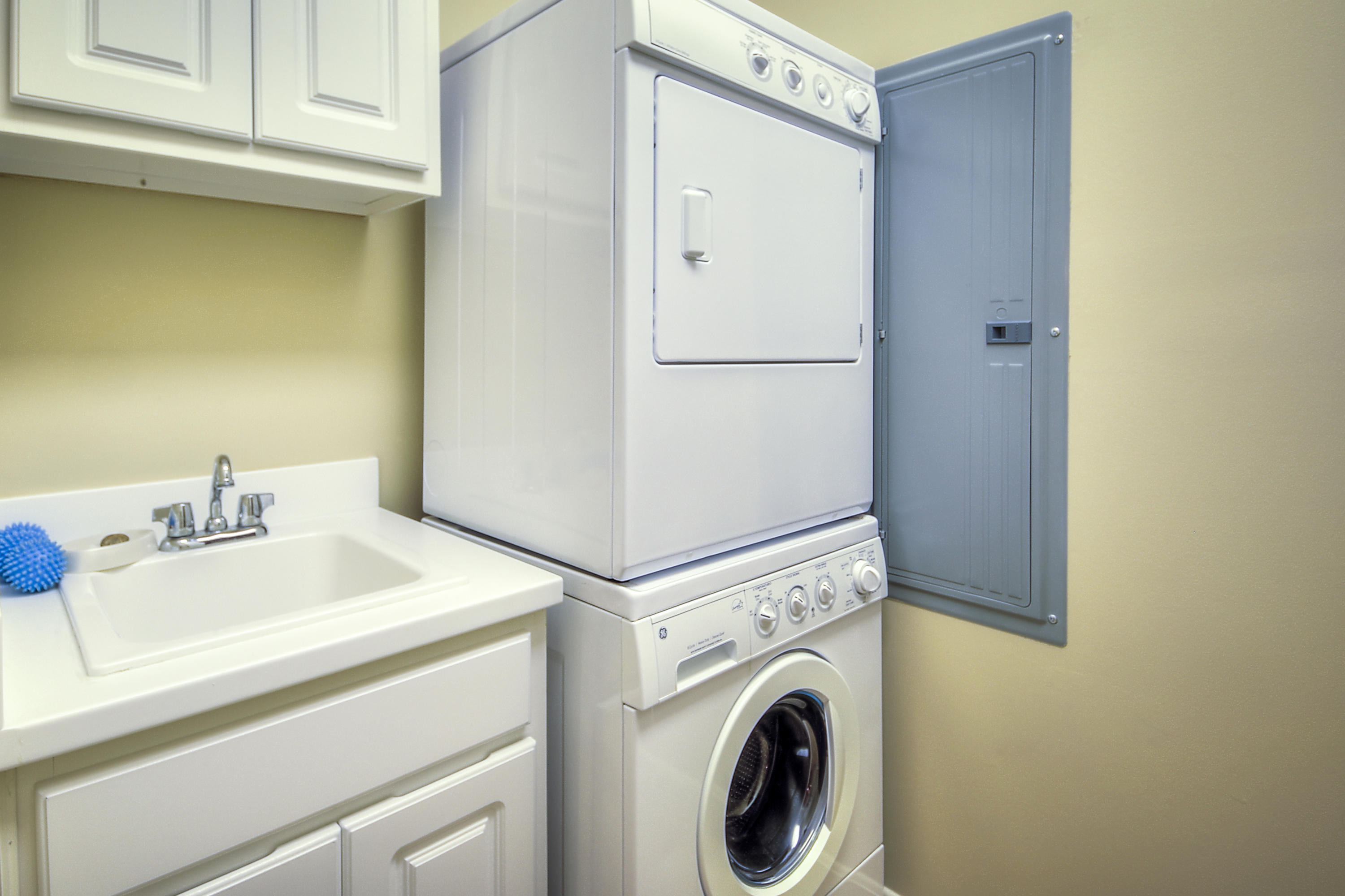 PINE RIDGE - Residential