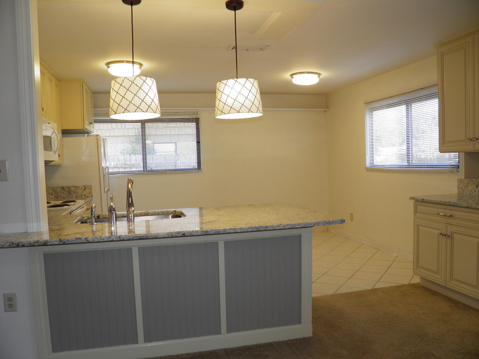 COLONY ESTATES - Residential Lease