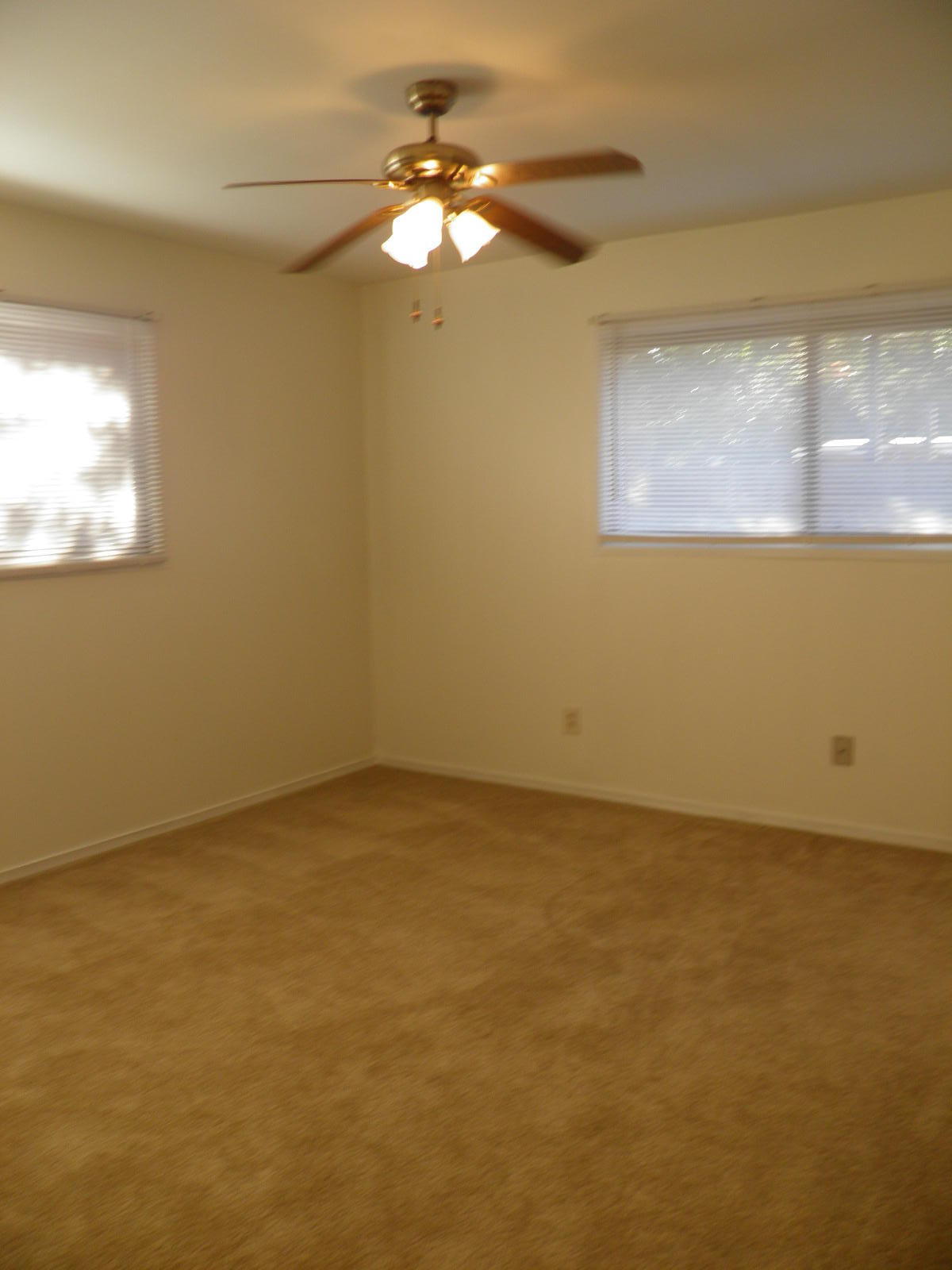 COLONY ESTATES - Residential Lease