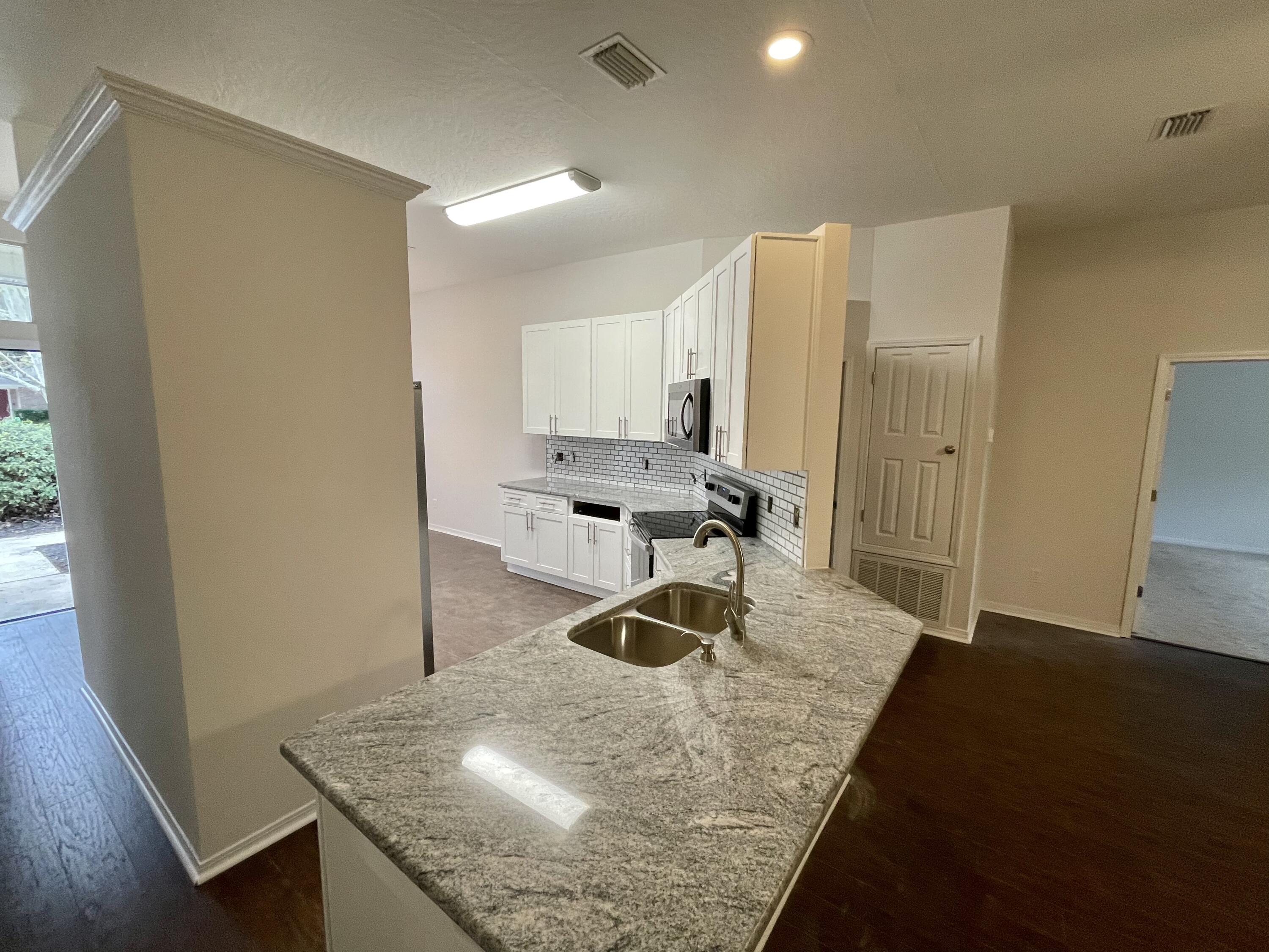 WHITROCK VILLAGE S/D - Residential