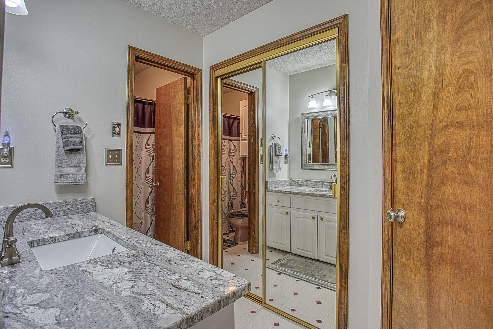 EDGEWATER VILLAGE - Residential