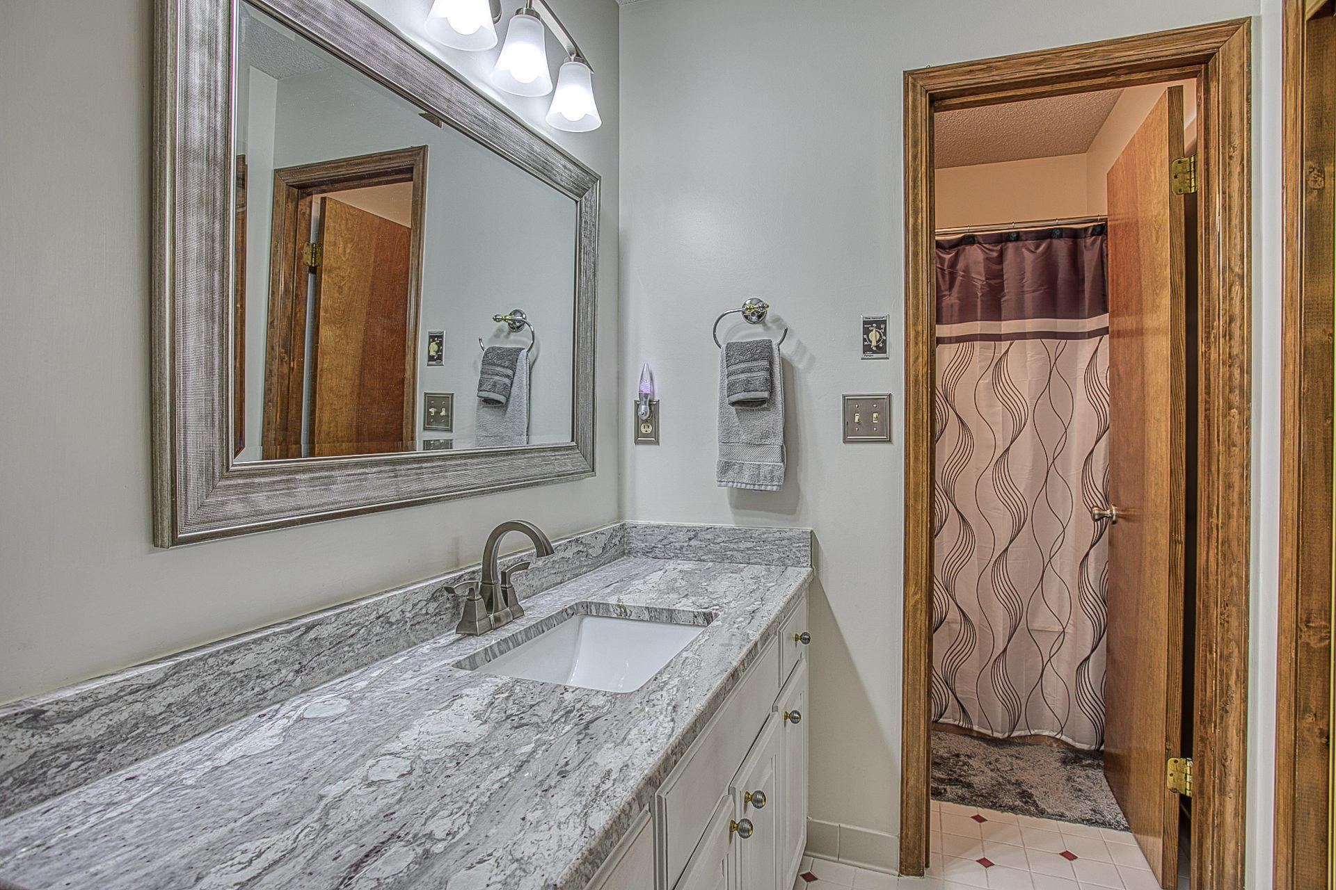 EDGEWATER VILLAGE - Residential