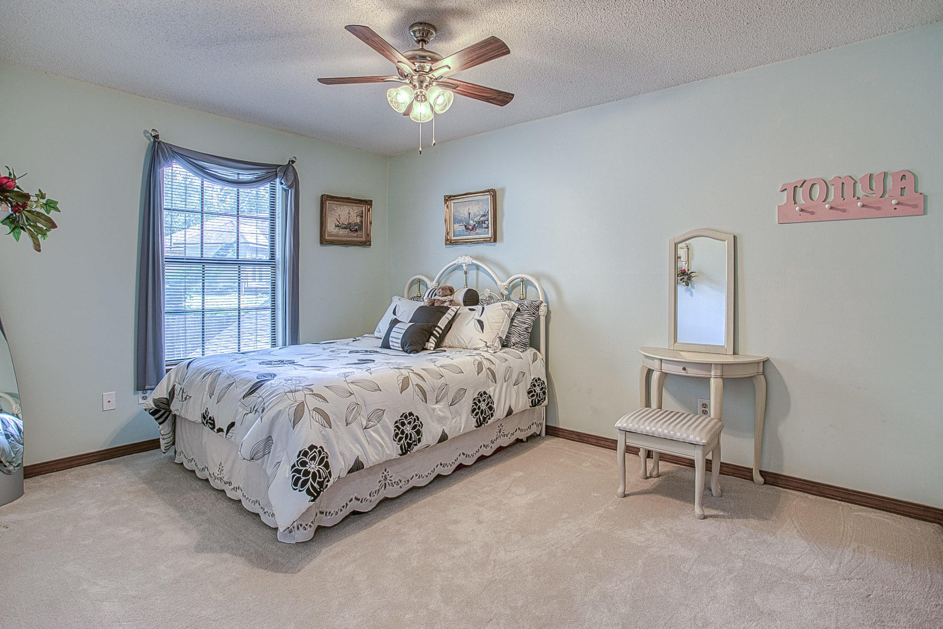 EDGEWATER VILLAGE - Residential