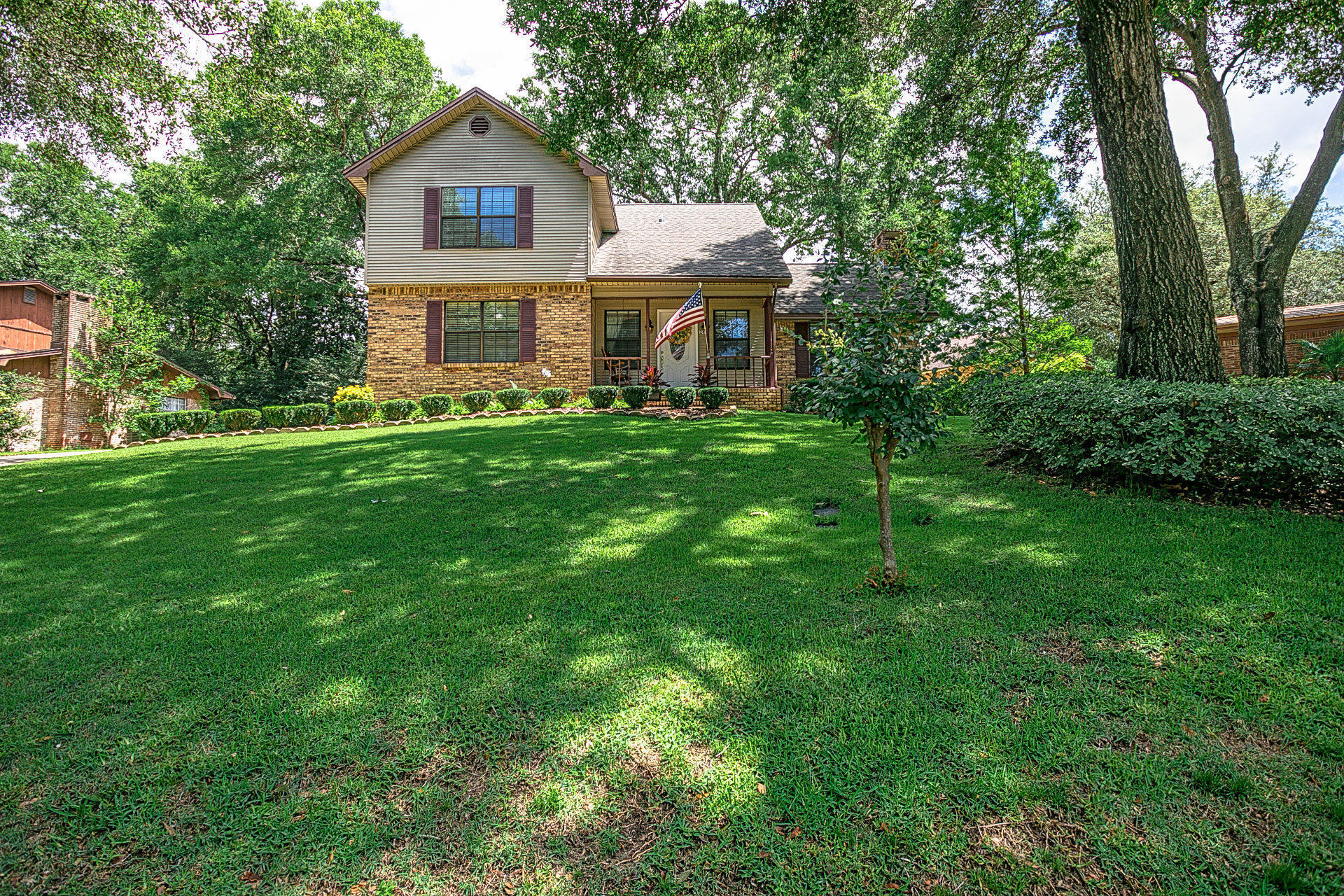 EDGEWATER VILLAGE - Residential