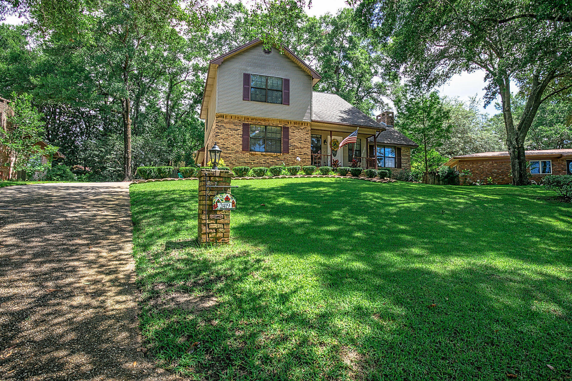 EDGEWATER VILLAGE - Residential