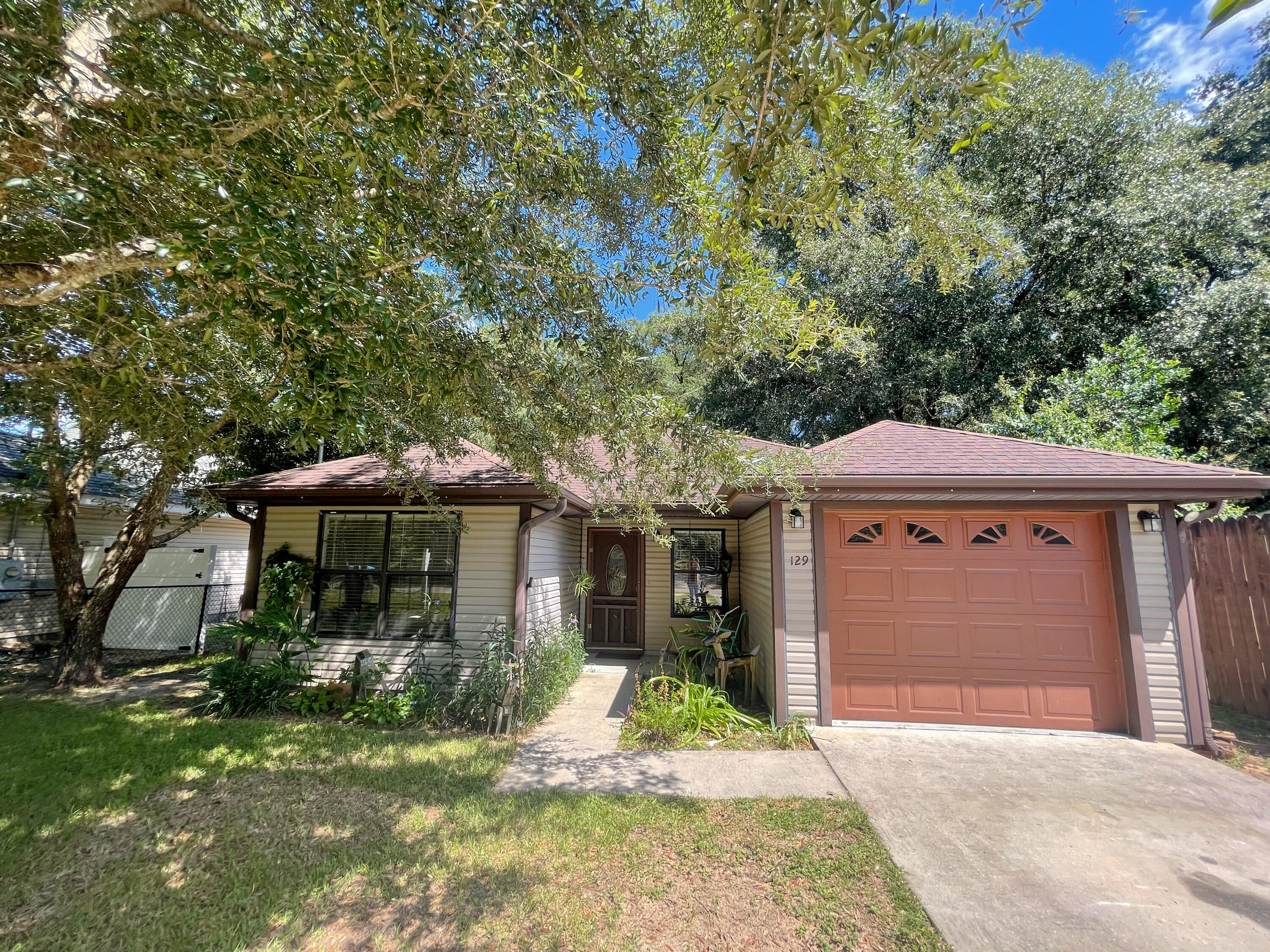 Welcome Home to 129 Wingard St! Every detail of this 3 bedroom, 2 bathroom house has been well thought out and the layout of the space flows perfectly! The kitchen has been completely remodeled with new stainless appliances in 2020. The flooring in the living areas has been upgraded to LVP, the bedrooms have been freshly painted, and a brand new HVAC was installed in 2020. You can enjoy a morning cup of coffee in the front garden area or relax in the privacy of the huge fenced in backyard which boasts a large double lofted Garden cottage!The only thing this house needs is you, schedule your showing today!