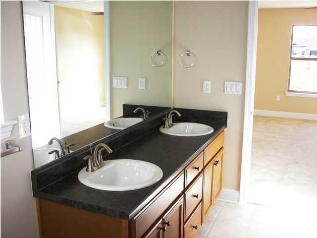 BAY PINES - Residential