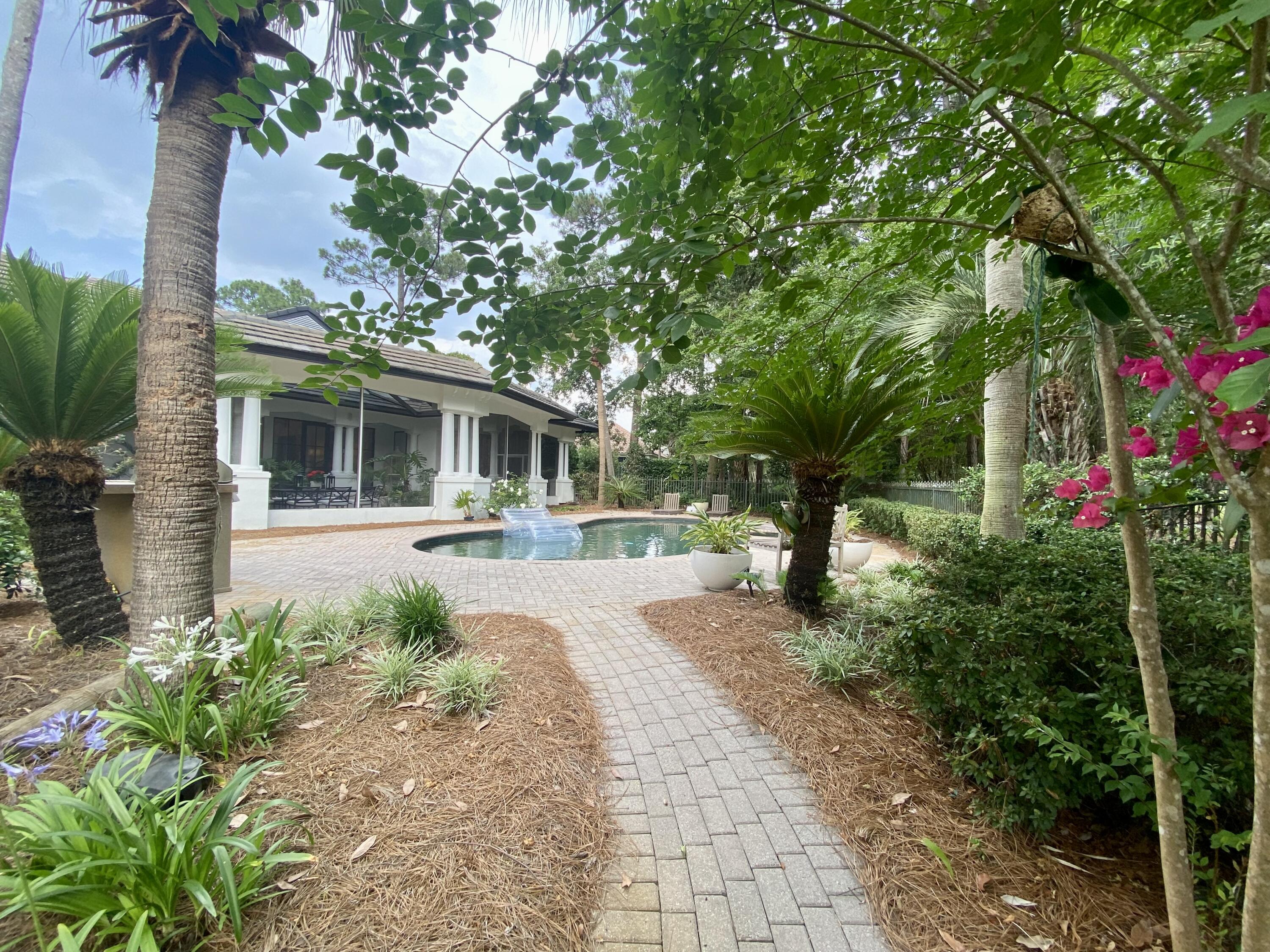 BURNT PINE - Residential