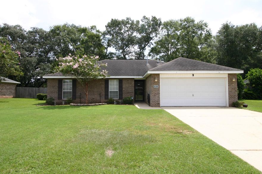 You can have that plus a great home in Brooke Estates. When you first enter you will notice the Living Room with its vaulted ceiling which gives it the feeling of spaciousness. Then on to the kitchen with ample cabinetry and a generous pantry for additional storage space. The inside laundry is a plus. This special home may be just what you are looking for.