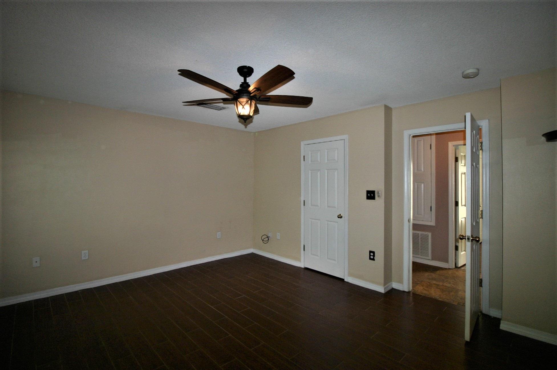 BROOKE ESTATES PH II - Residential Lease