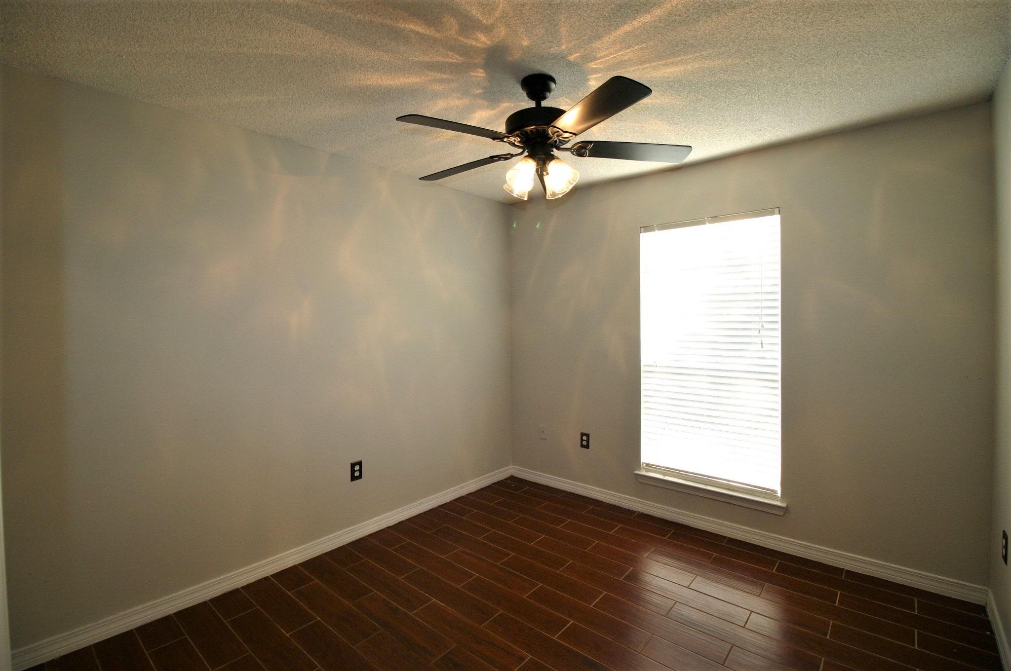 BROOKE ESTATES PH II - Residential Lease