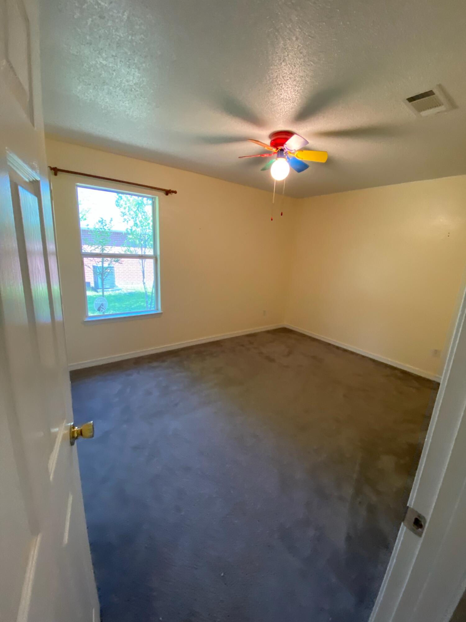 NORTHVIEW ESTATES 5TH ADDN - Residential Lease