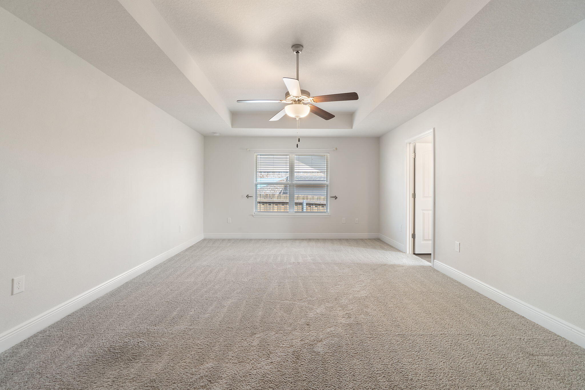 HAMILTON CROSSING - Residential