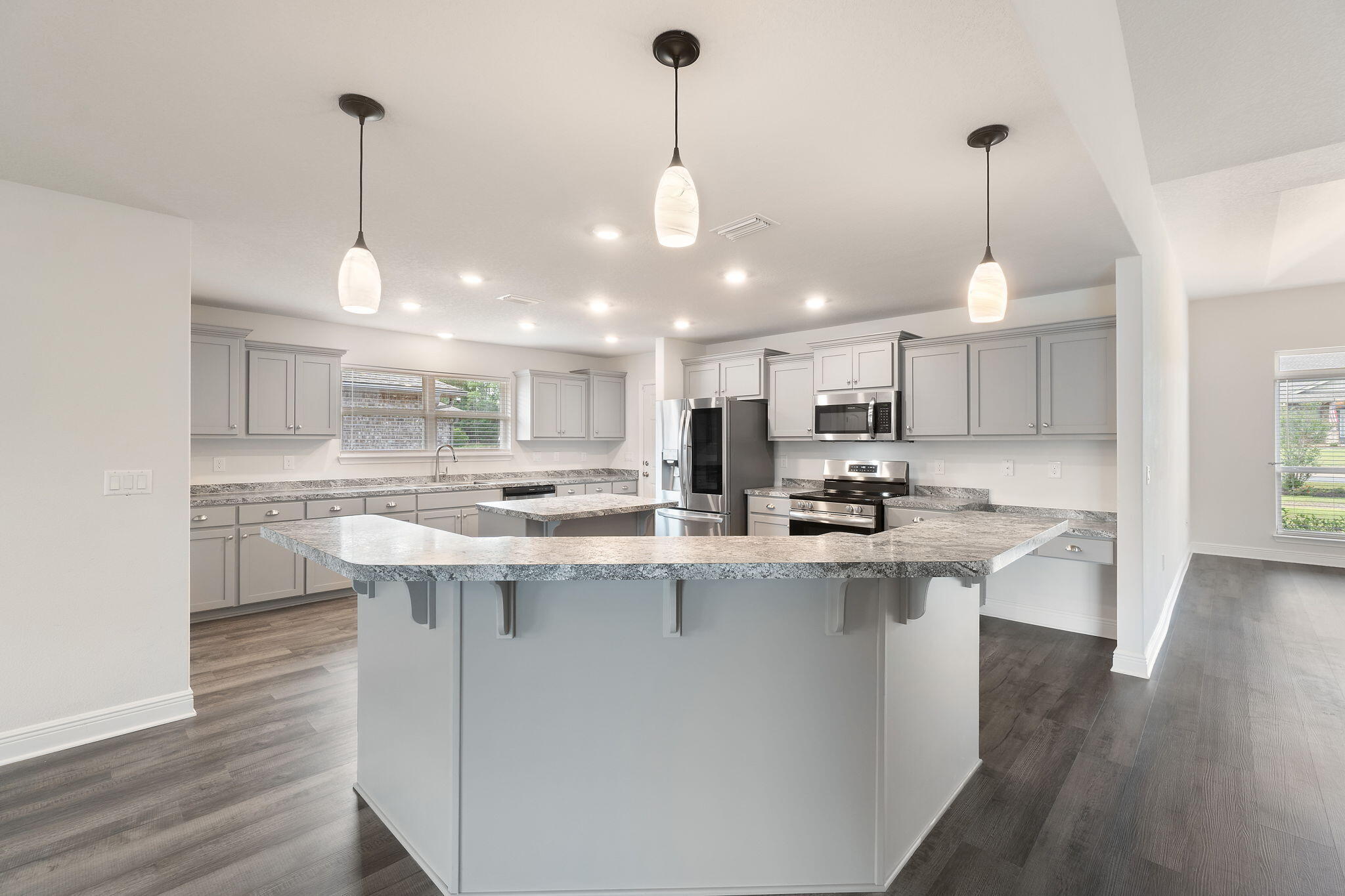 HAMILTON CROSSING - Residential