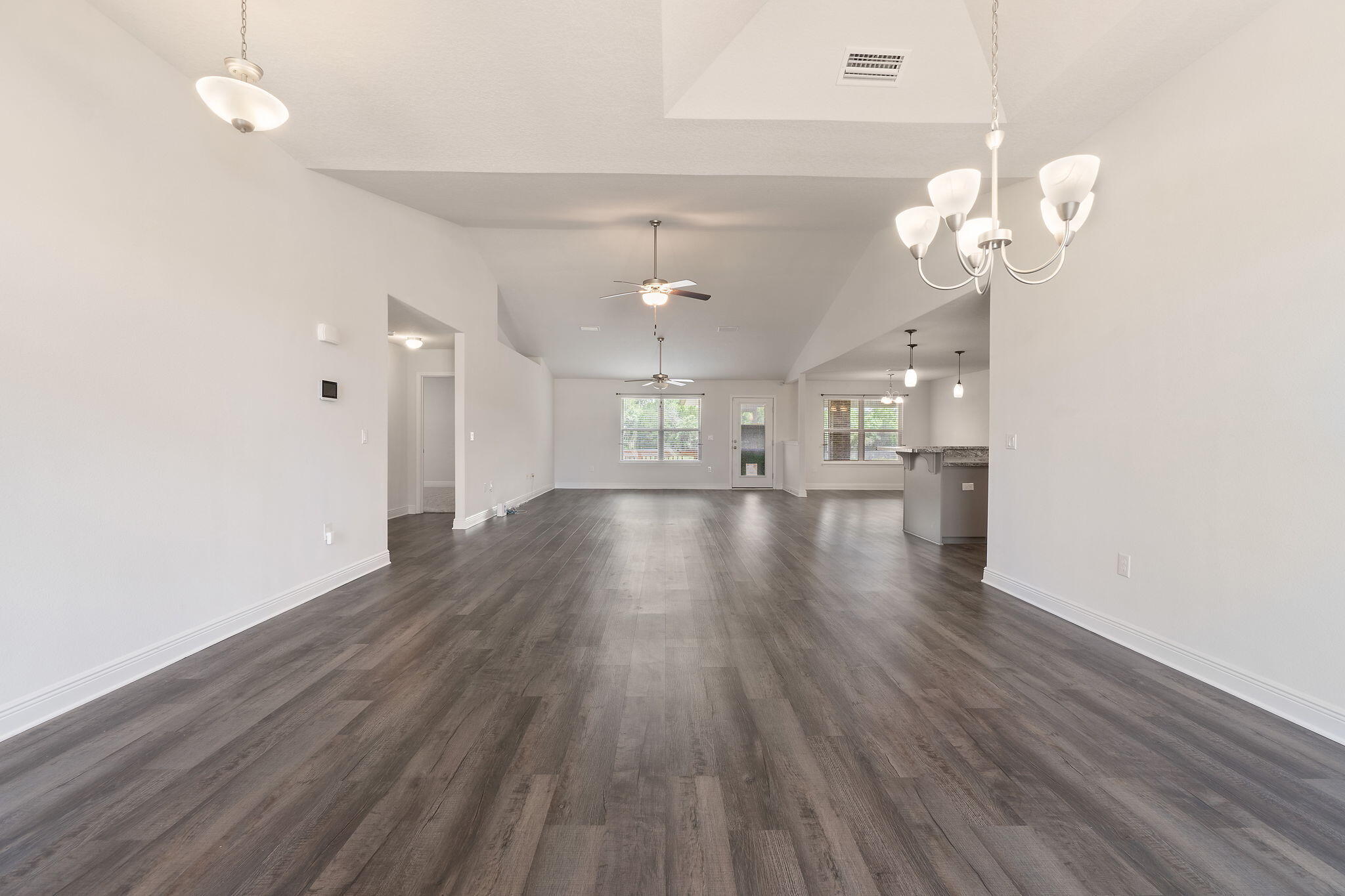 HAMILTON CROSSING - Residential