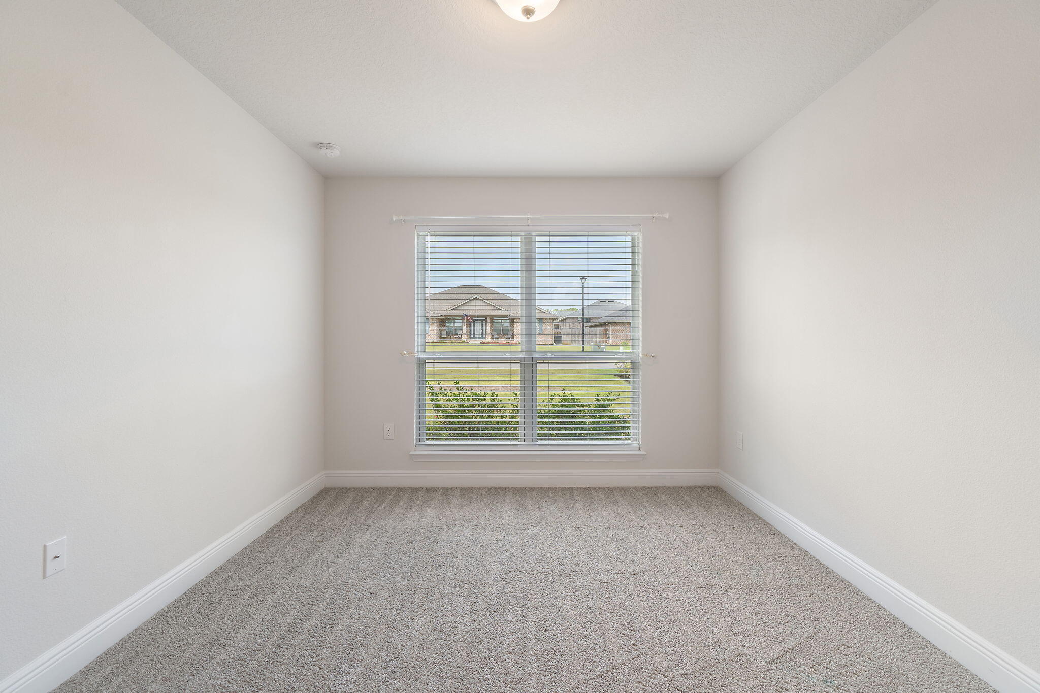 HAMILTON CROSSING - Residential