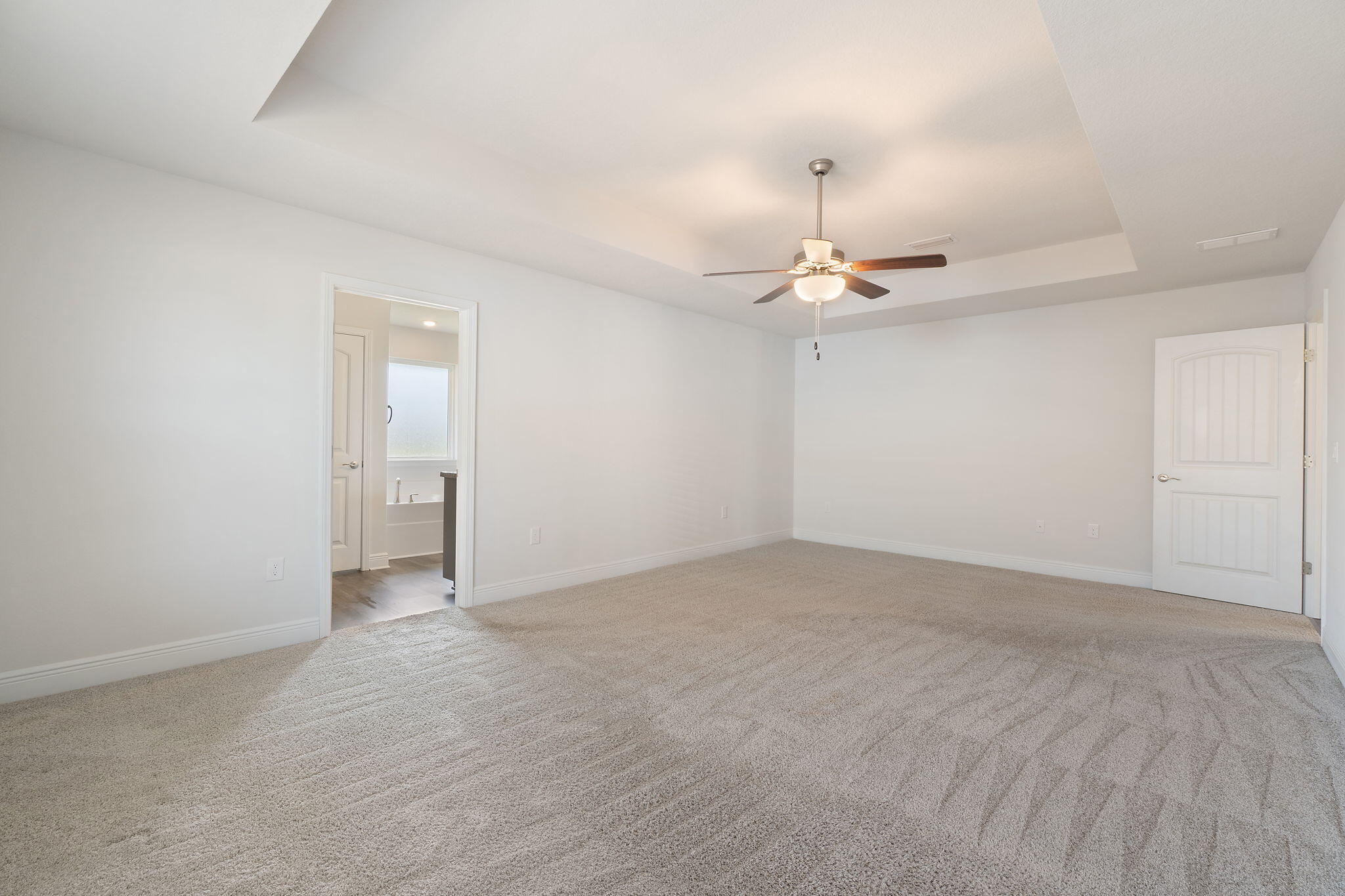 HAMILTON CROSSING - Residential