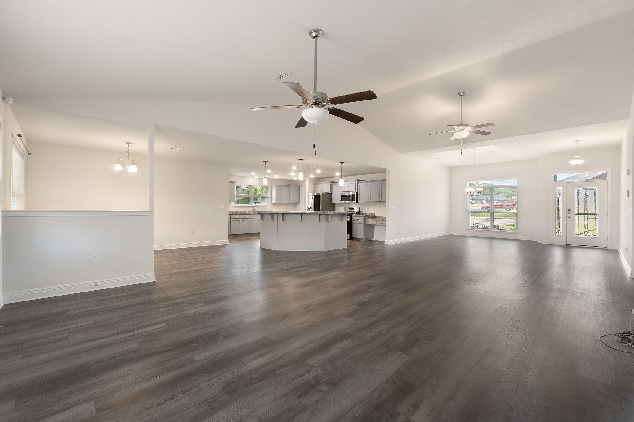 HAMILTON CROSSING - Residential
