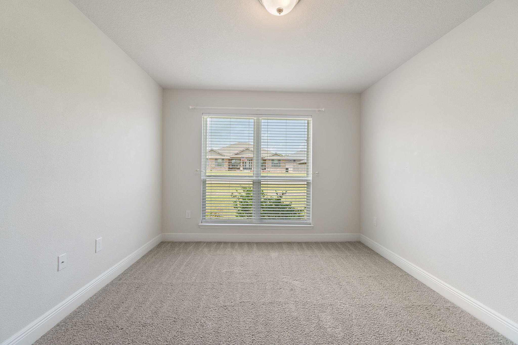 HAMILTON CROSSING - Residential